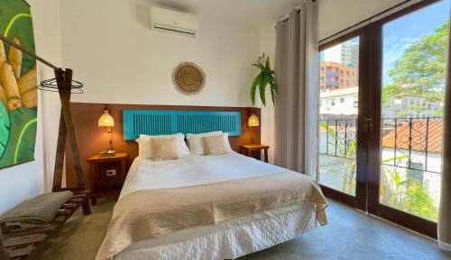 Deluxe Queen Suite