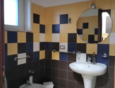 Studio Apartment with One Double Bed