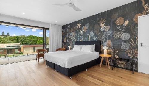 Queen Room with Sea View