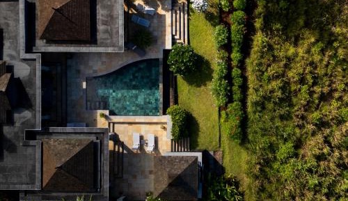 Four-Bedrooms Pool Villa