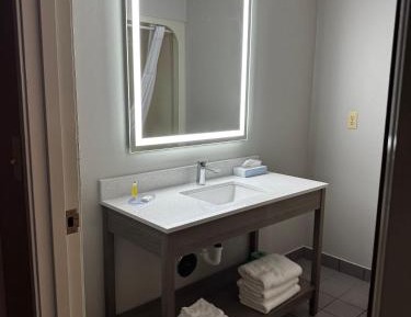 Double Room with Interior Entrance - Non-Smoking