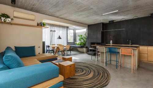 One-Bedroom Apartment