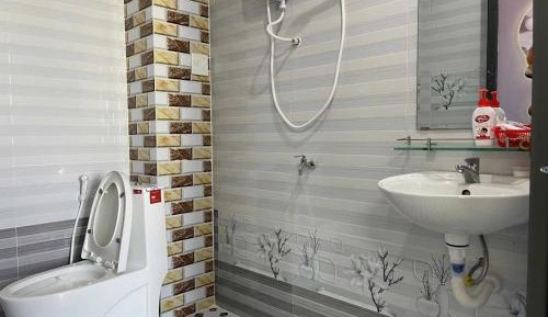 Quadruple Room with Private Bathroom