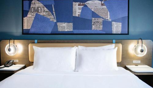 Standard Room, 1 Queen Bed