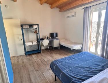 Deluxe Double or Twin Room with Balcony