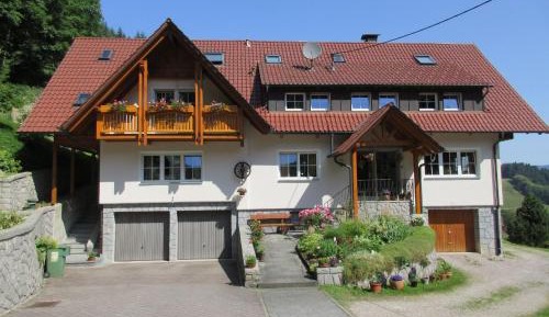 Superior One-Bedroom Apartment with Balcony