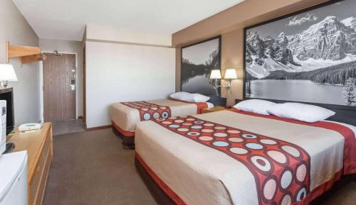 Queen Room with Two Queen Beds - Non-Smoking