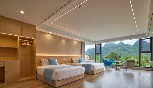 Twin Room with Bath
