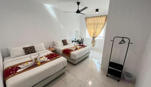 Deluxe Queen Room with Two Queen Beds