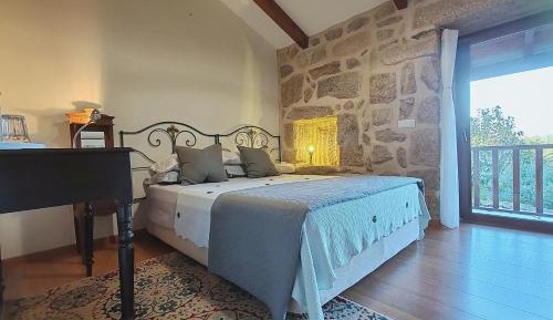 Suite with Mountain View