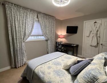 Double Room with Private Bathroom