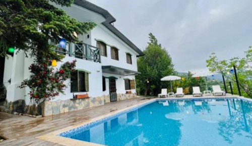 Three-Bedroom Chalet
