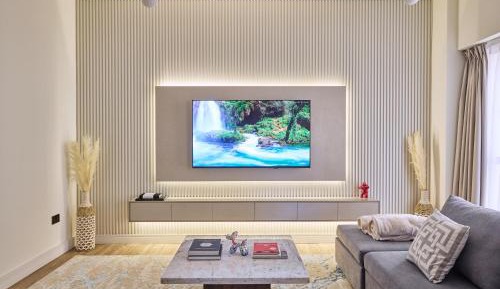 Three-Bedroom Deluxe Apartment