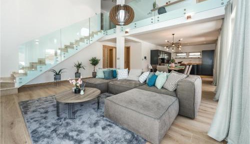 Five-Bedroom Holiday Home