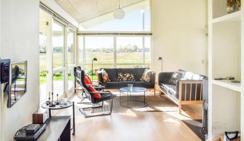 Four-Bedroom Holiday Home