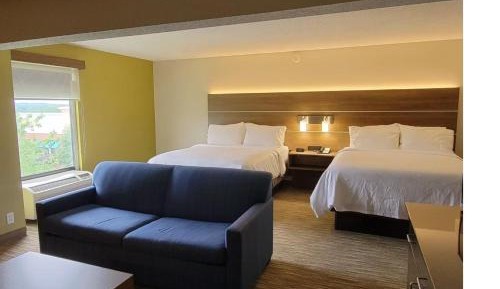 Suite with Two Queen Beds