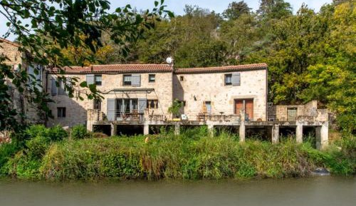 Four-Bedroom Holiday Home