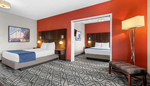 Queen Suite with Two Queen Beds - Disability Access