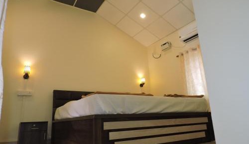 Double Room with Balcony (2 Adults + 1 Child)