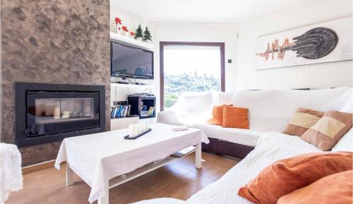 Six-Bedroom Holiday Home