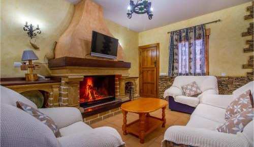 Three-Bedroom Holiday Home 