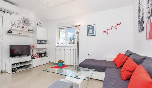 Four-Bedroom Holiday Home