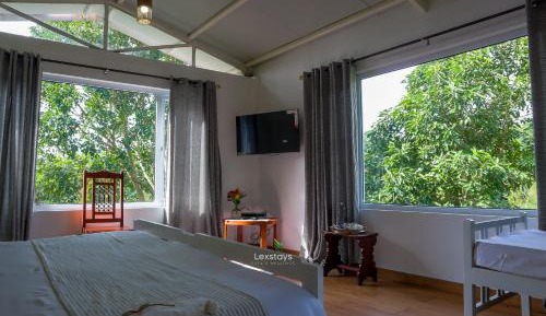 One Bedroom Chalet with Balcony