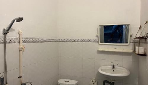 Twin Room with Private Bathroom