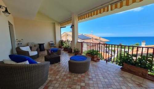 Three-Bedroom Apartment with Ocean View