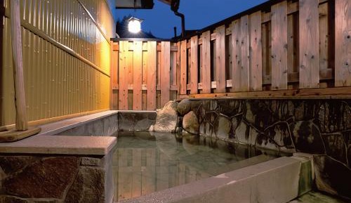 Bed in 8-Bed Mixed Dormitory Room (Adult only)