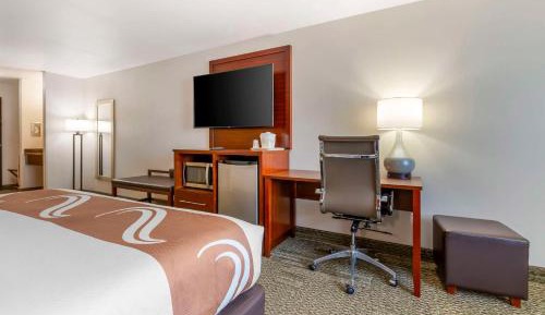 King Room with Spa Bath - Non-Smoking