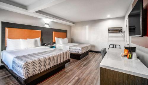 Queen Room with Two Queen Beds