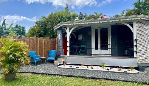 Bungalow with Garden View