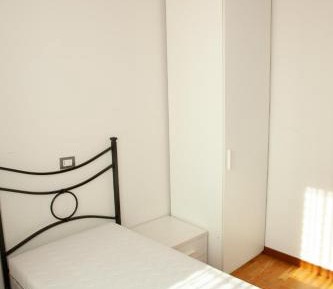 Single Room with Shared Bathroom