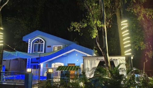 Four-Bedroom Holiday Home