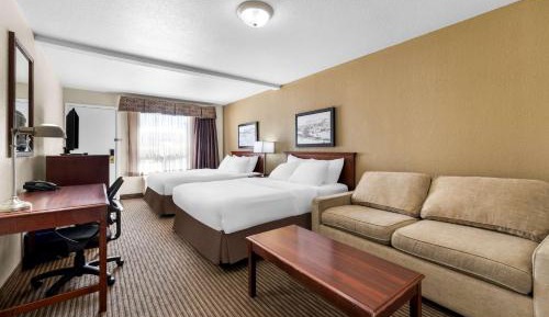 Queen Room with Two Queen Beds with Sofa Bed