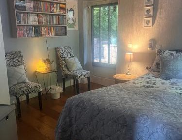 Deluxe King Suite