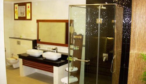 Deluxe Suite with Yoga and Ayurveda