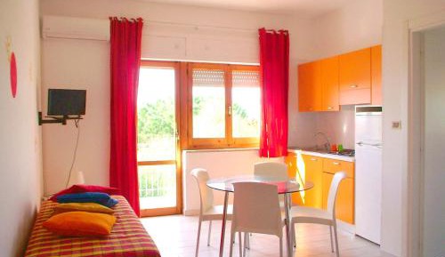 One-Bedroom Apartment with Balcony