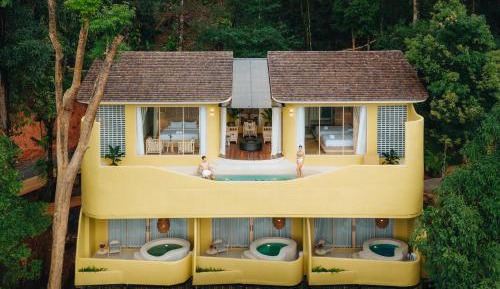 Studio with Mountain View
