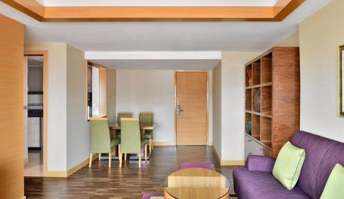 King Apartment - Concierge Lounge Access