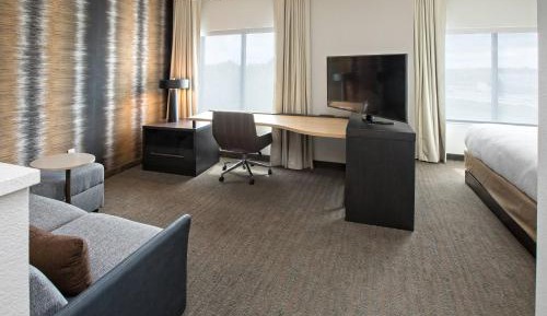 King Studio with Sofa Bed