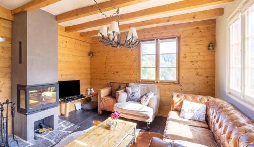 Six-Bedroom Holiday Home