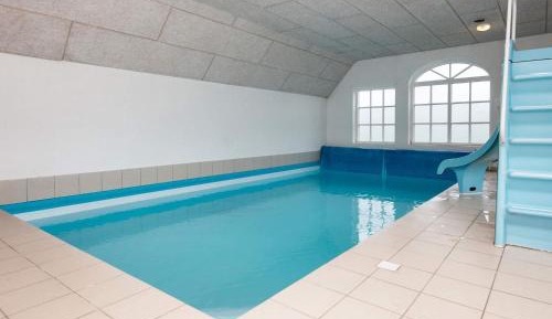 Seven-Bedroom Holiday Home