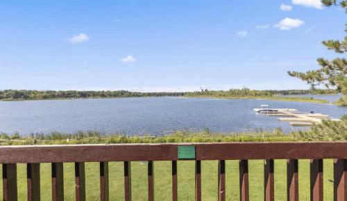 Two-Bedroom Apartment with Lake View