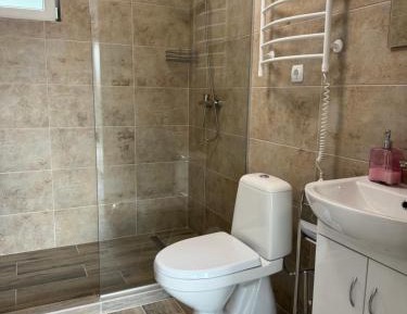 Studio Apartment with One Double Bed