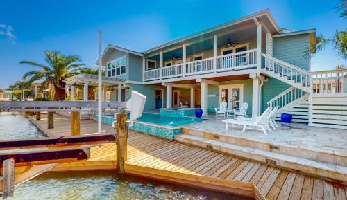 Four bedroom holiday home 