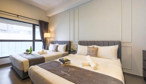 Premium Quadruple Studio