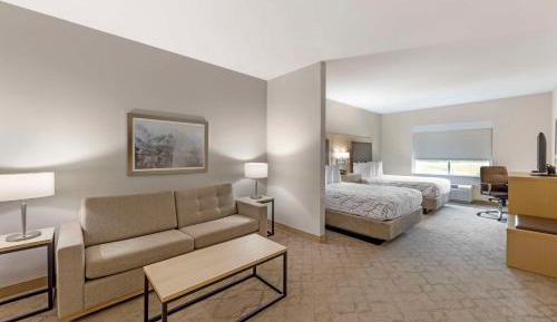 Queen Suite with Two Queen Beds and Sofa Bed