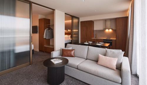 Deluxe Two-Bedroom Apartment with Two King Beds and Balcony